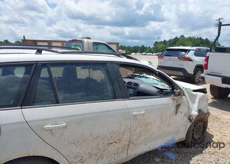 2014 Volkswagen Jetta Sportwagen 2.5L S from USA, damaged, VIN 3VWPP7AJ4EM615470